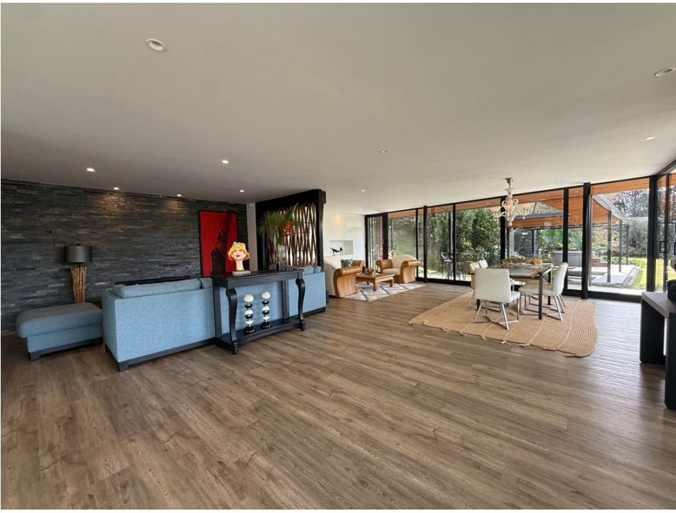 Exclusiva Casa en Renta y Venta en el Alto de las palmas . — 21