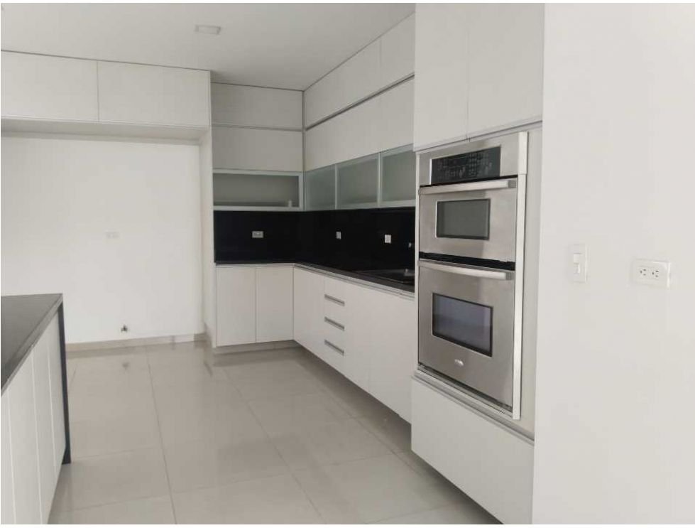 Exclusiva casa campestre en venta en el sector de chuscalito (Altos del poblado )  — 3