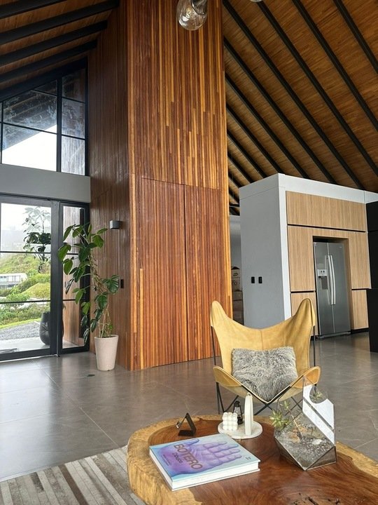 Hermosa casa recién construida Disponible en Venta en El retiro   — 4