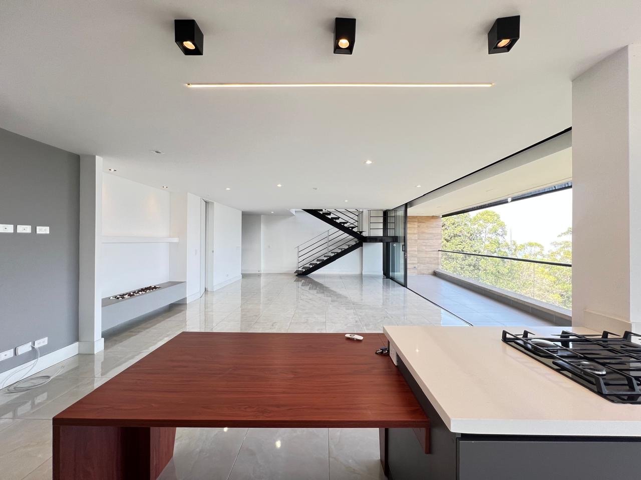 Gran casa Duplex disponible en Renta en Envigado . — 3