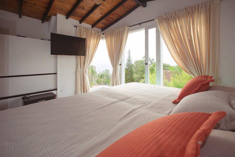 Luxury Villa for Short-Term Rental – California VIP - Image 11