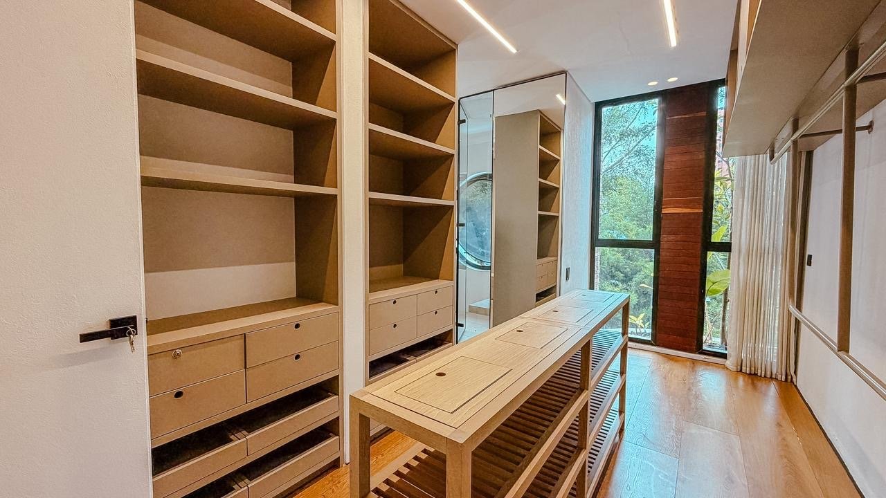 Exclusivo apartamento de lujo tipo Boutique en el poblado en Venta  - Image 23