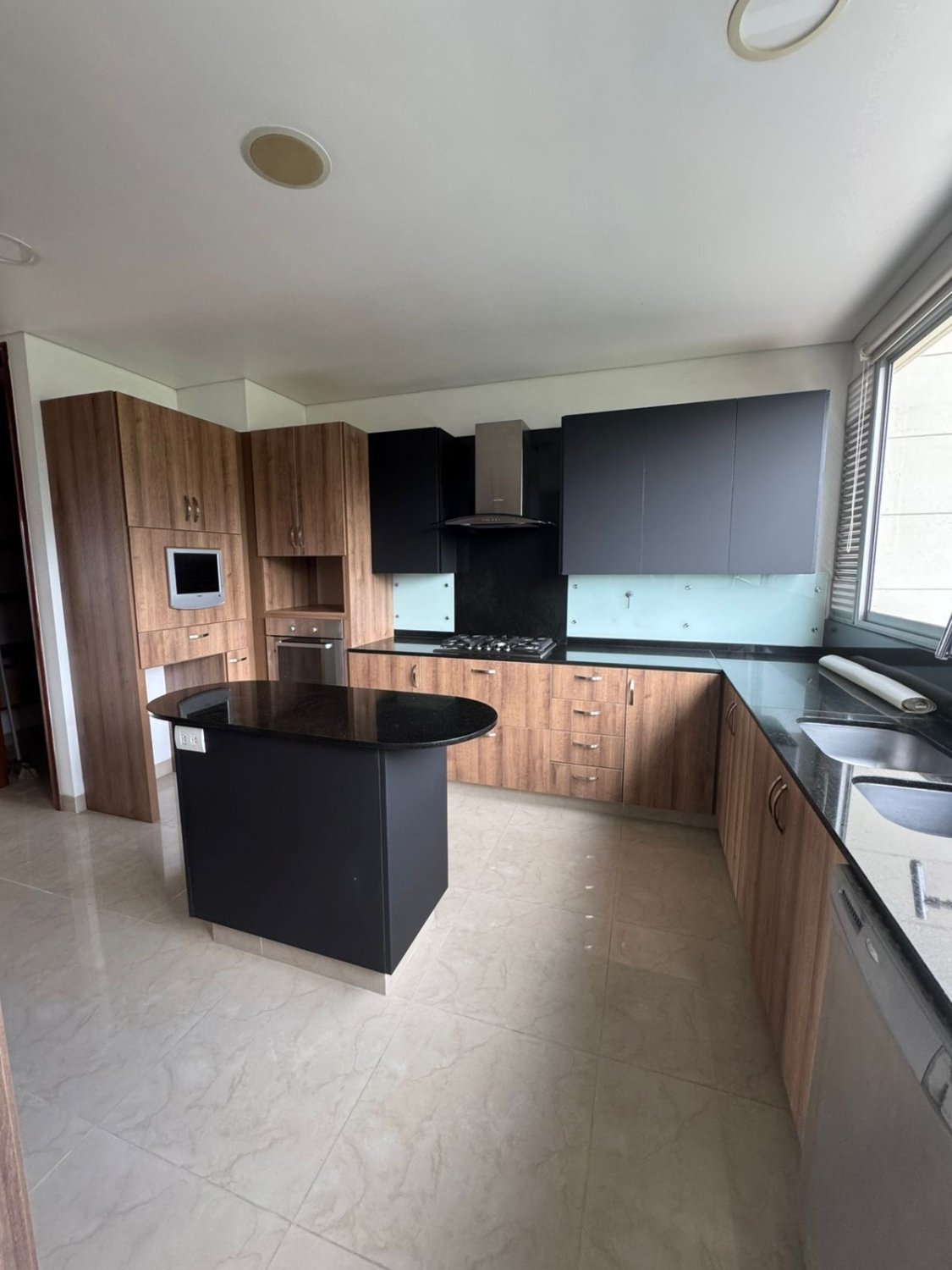 Gran Apartamento en Renta y venta en el poblado (La calera)  — 2