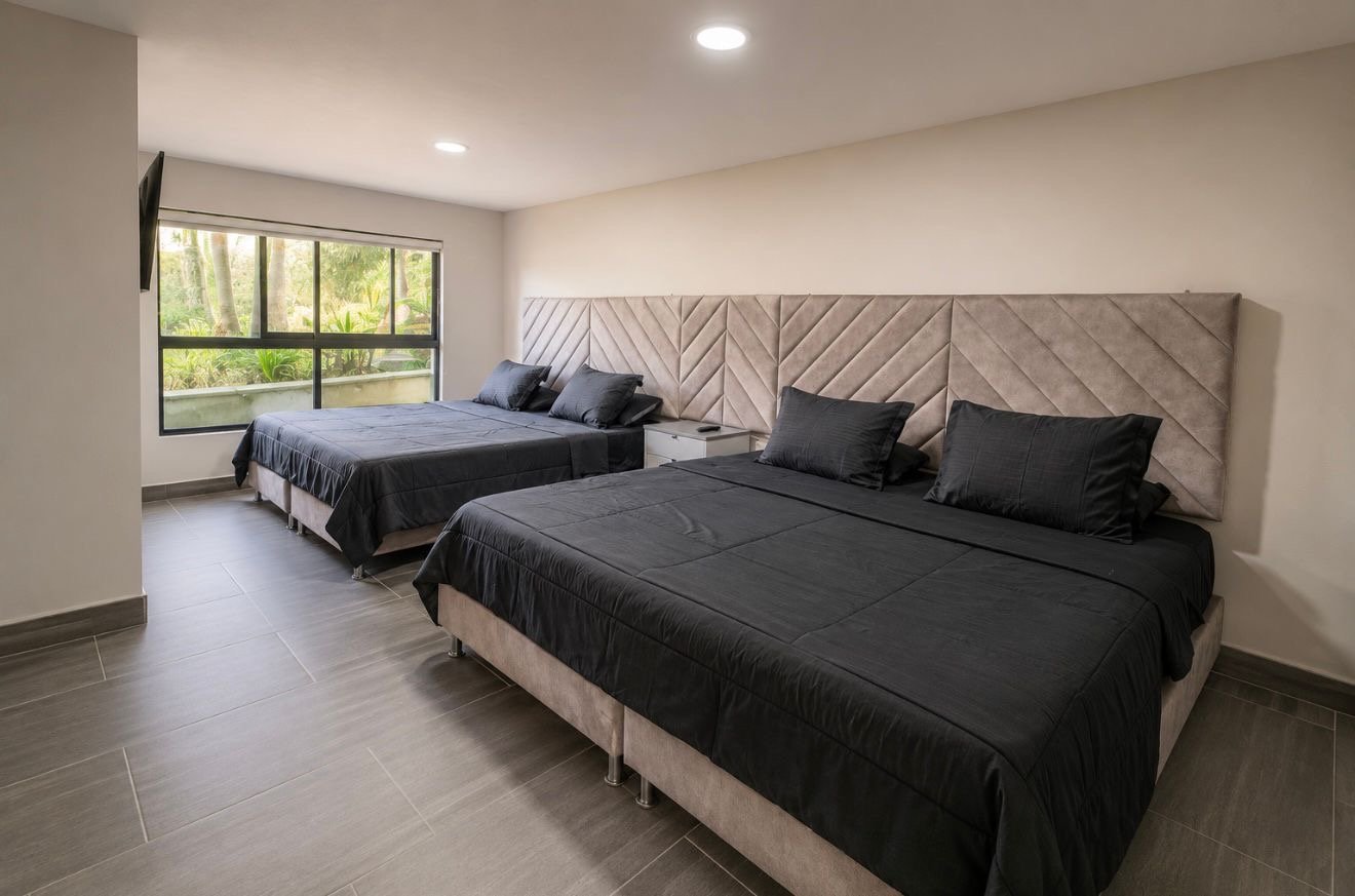 Exclusiva Casa con zonas húmedas con vista a la ciudad en envigado  — 17