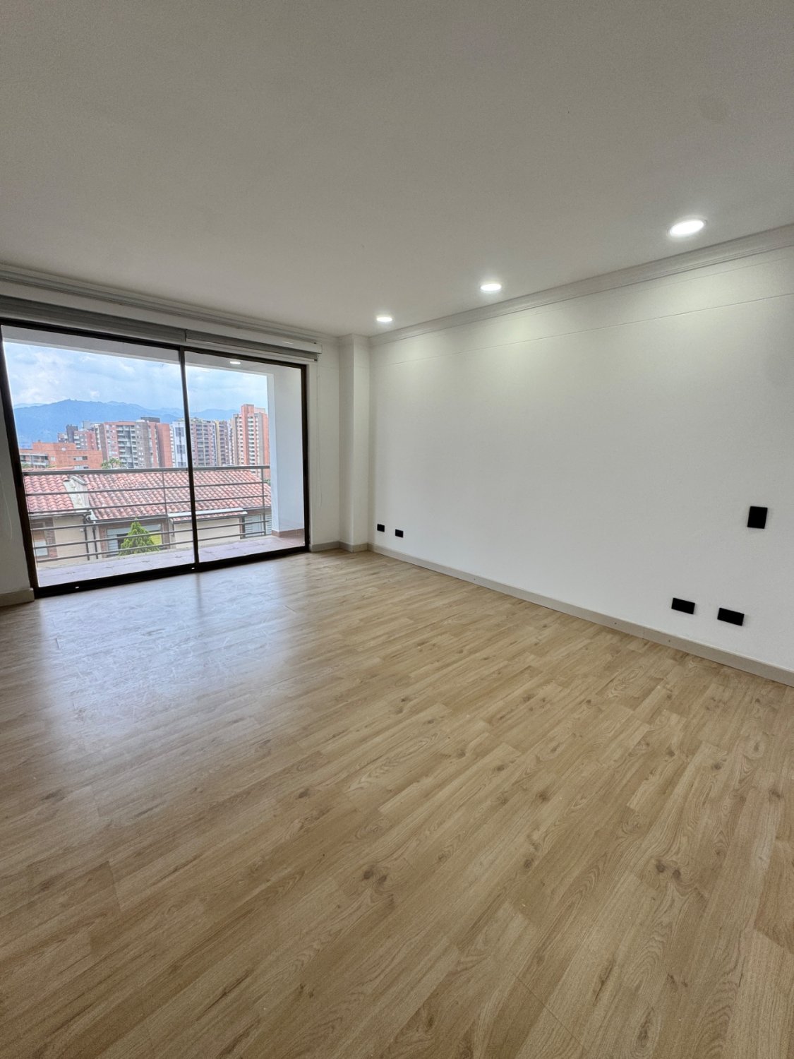 Amplia Casa Moderna en Envigado - Image 17