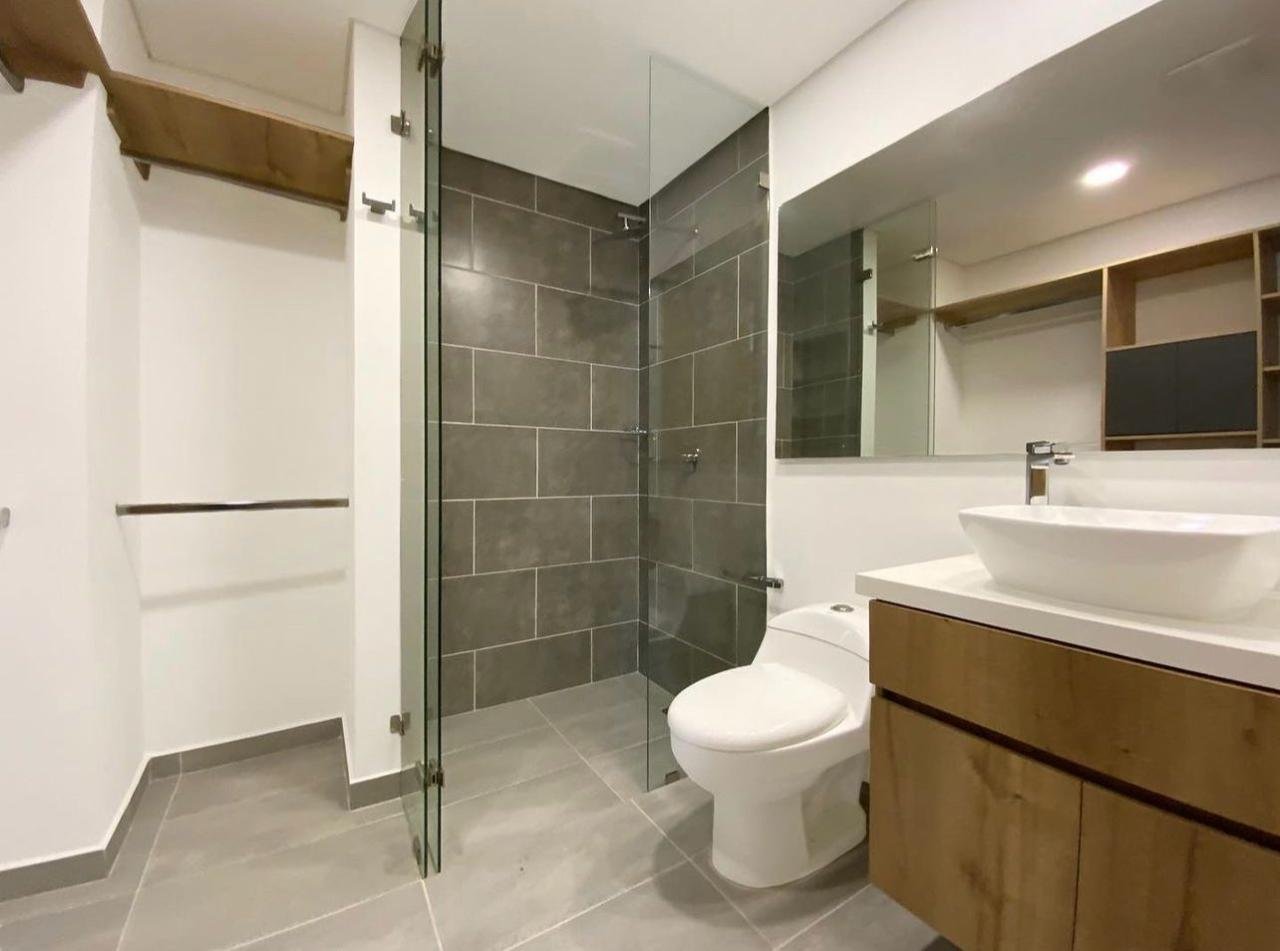 Se vende Apartamento en Laureles  - Image 8