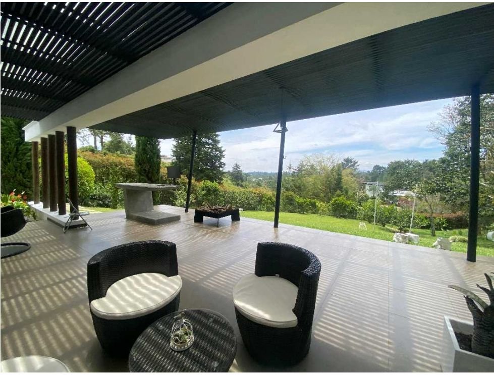 Exclusiva Casa en Venta en Rionegro (Sajonia ) — 14