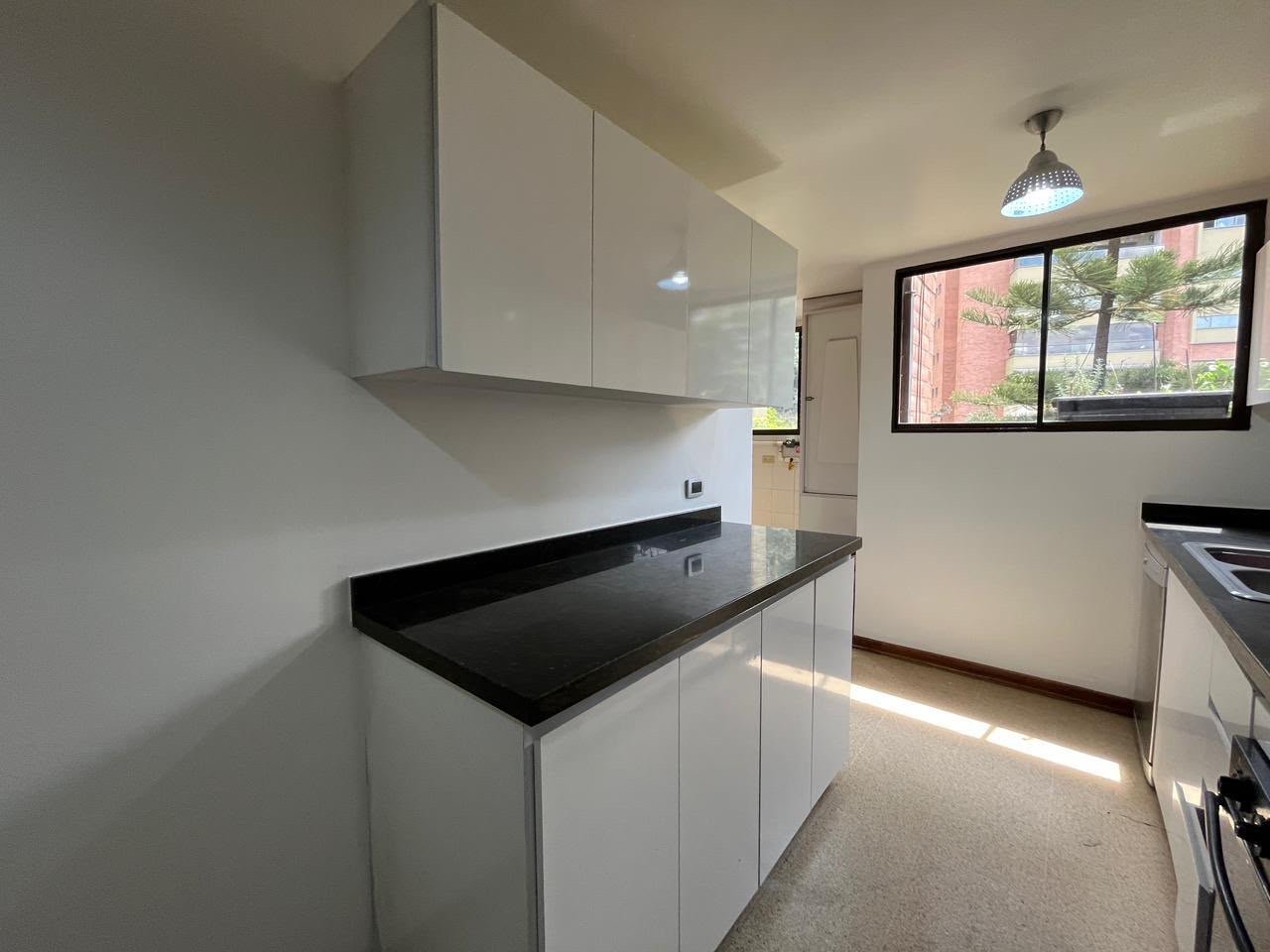 Apartamento disponible en renta y venta en el sector de la Concha (Poblado) - Image 3
