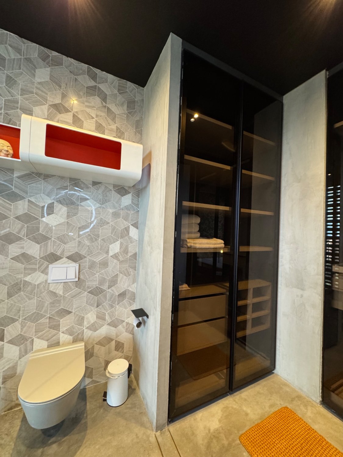 Penthouse - Universal  - Image 8