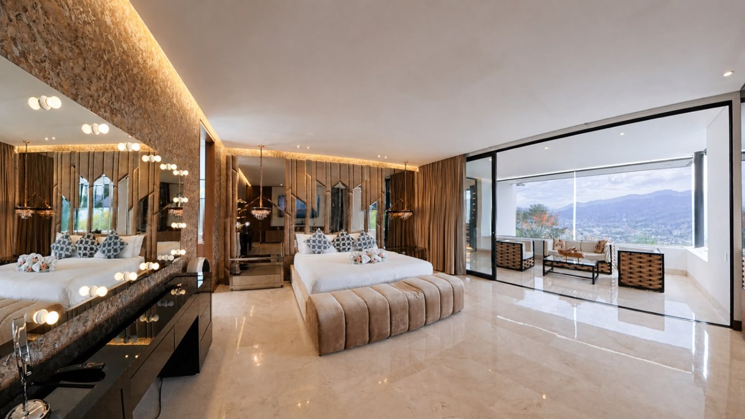 Luxury Villa for Rent – Las Palmas, Medellín