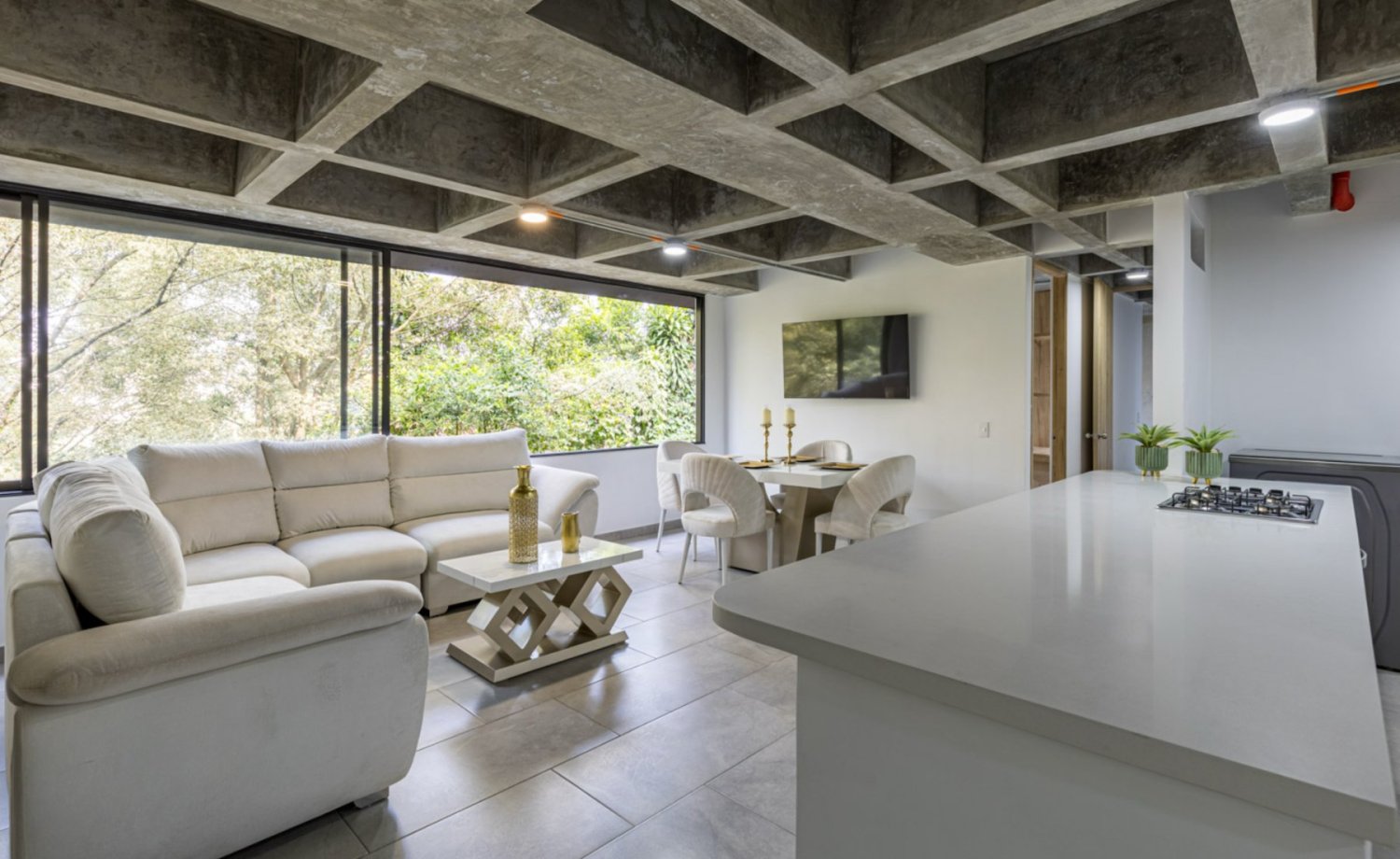 Luxury Furnished Apartment for Monthly Rental – Avignon