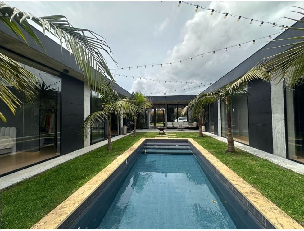 Exclusiva Casa campestre en Venta en el Sector de envigado  — 2