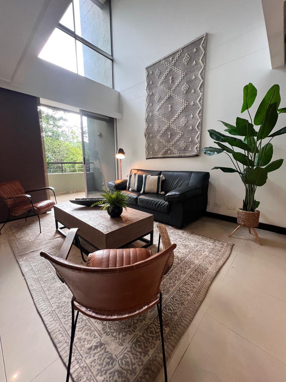 Furnished Duplex Apartment with Forest View – Provenza  - 9