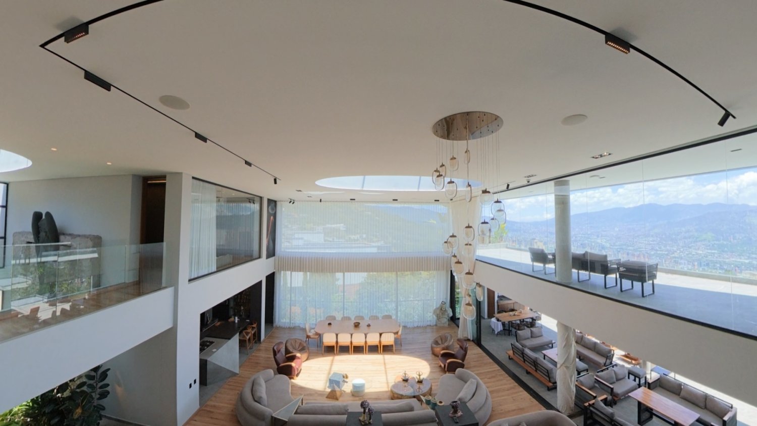 Luxury Mansion for Rent – Medellín