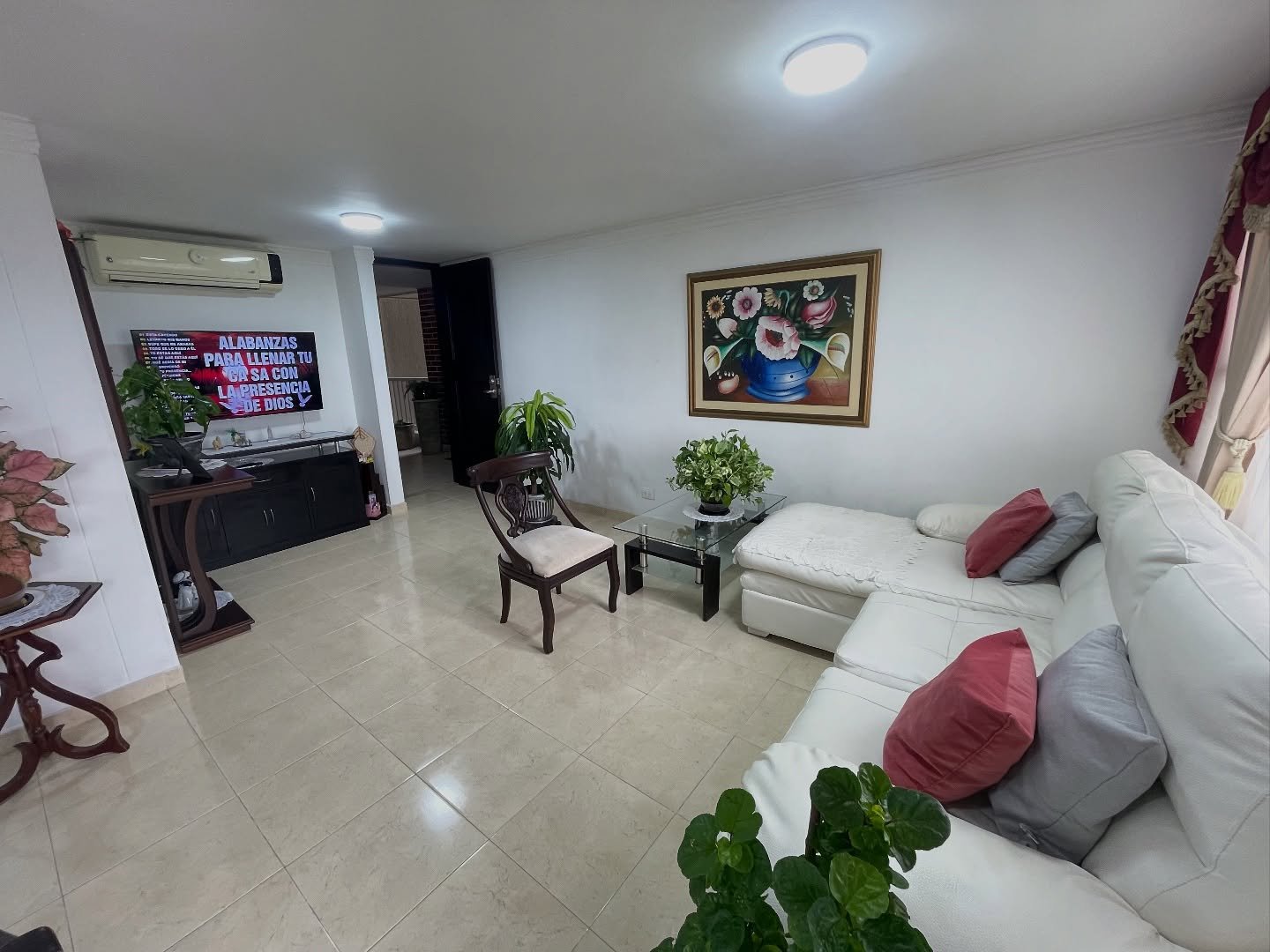 Apartamento en Miramar con vista espectacular - Image 2