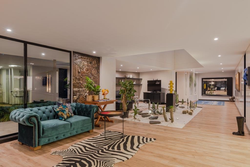 Exclusiva Casa en Renta y Venta en el Alto de las palmas . — 5