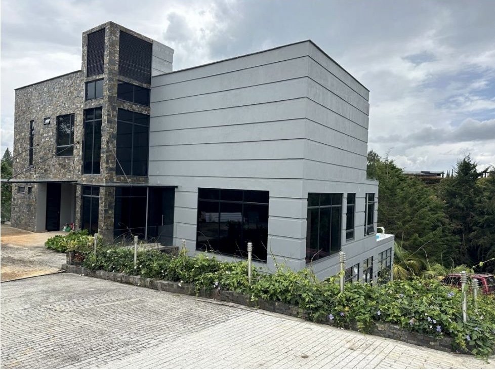 Exclusiva Casa Campestre en Renta y venta  — 2