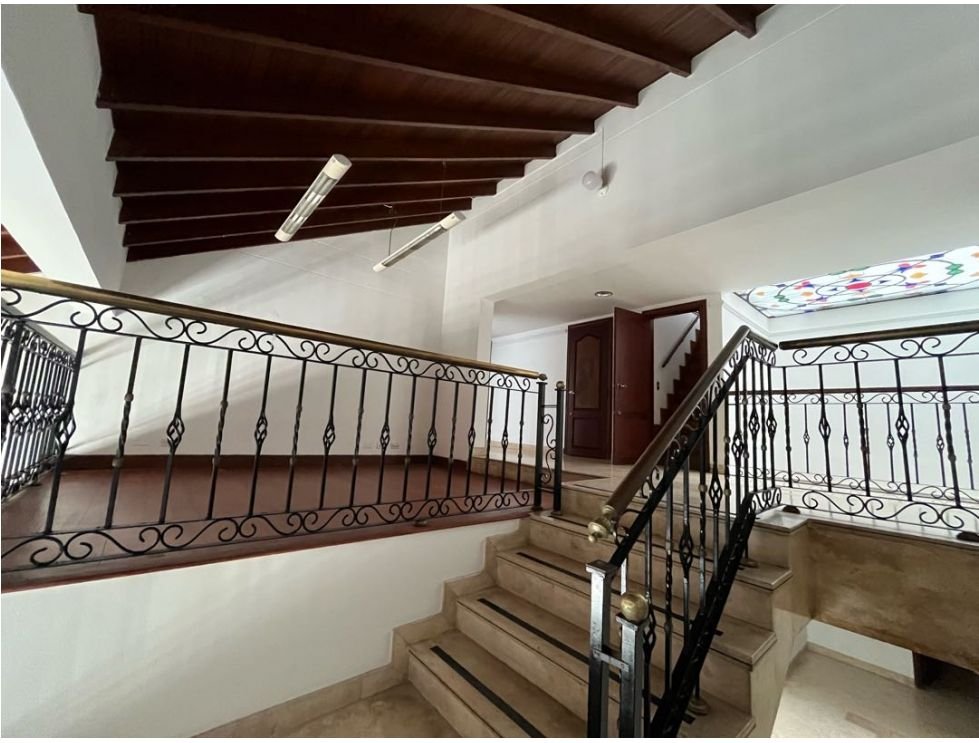 Exclusiva Casa independice en Renta Tradicional en el poblado — 13