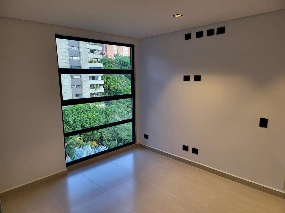 Hermoso apartamento con Doble altura y vista extraordinaria  — 8