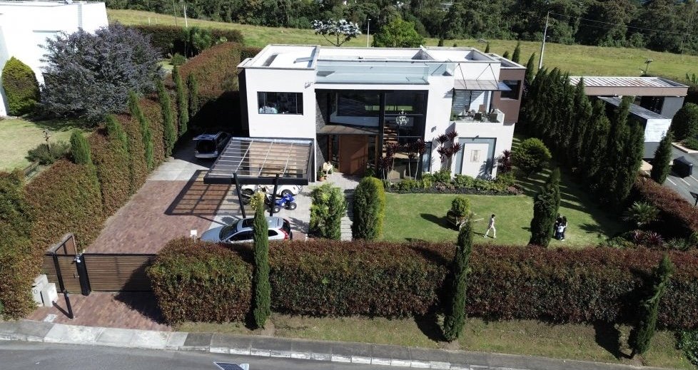 Gran Casa Campestre Disponible en Venta  — 1