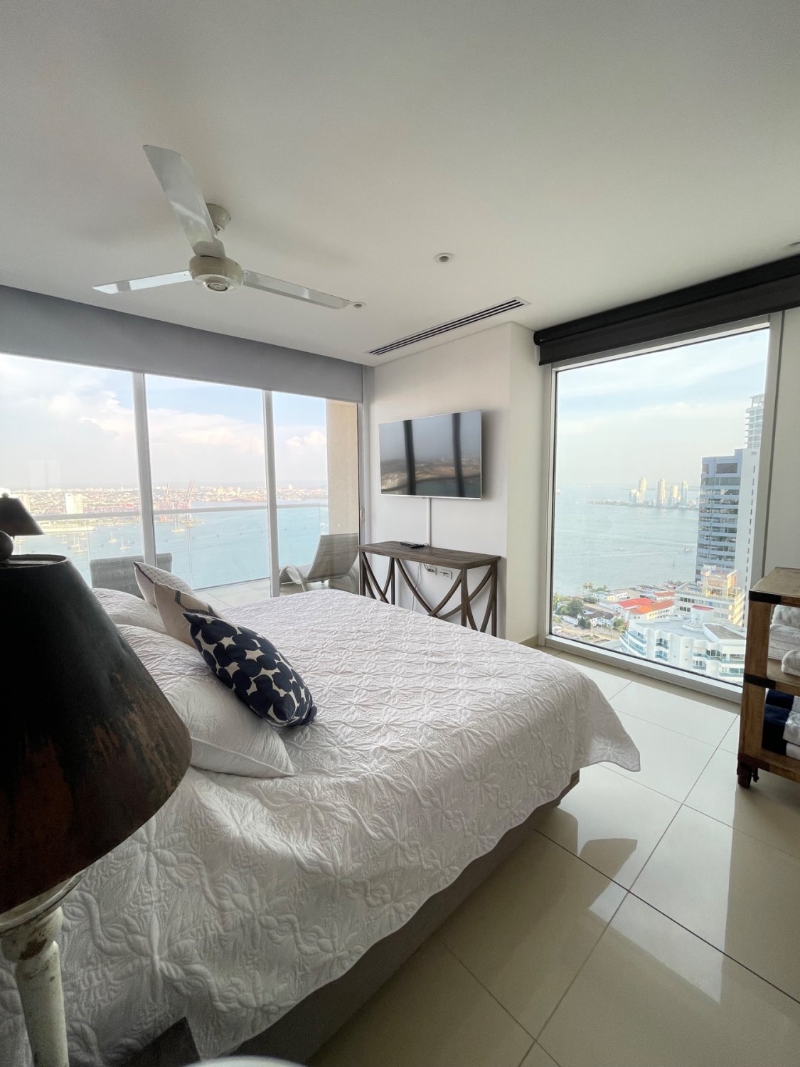 Apartamento de Lujo en H2 Bocagrande - Image 3