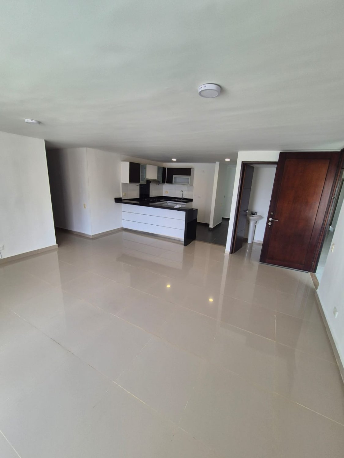 VENTA APARTAMENTO EN VILLA CAMPESTRE - CERCANÍA CORREDOR UNIVERSITARIO - Image 2