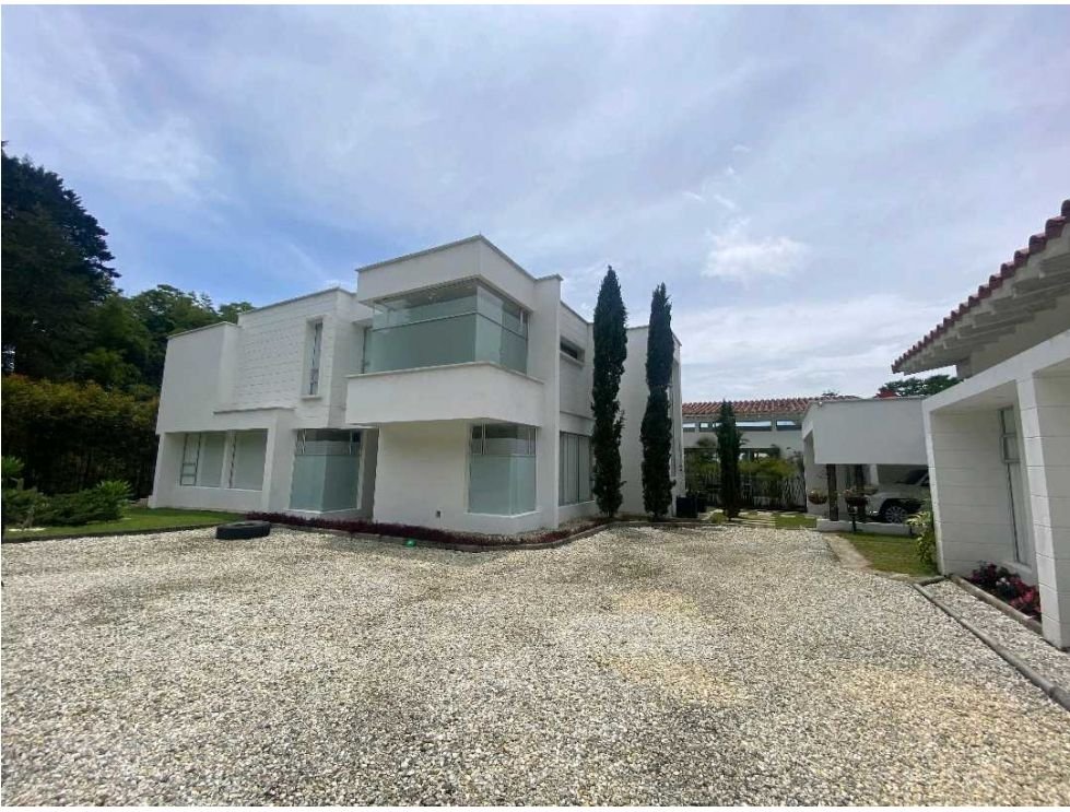Exclusiva Casa en Venta en Rionegro (Sajonia ) — 2