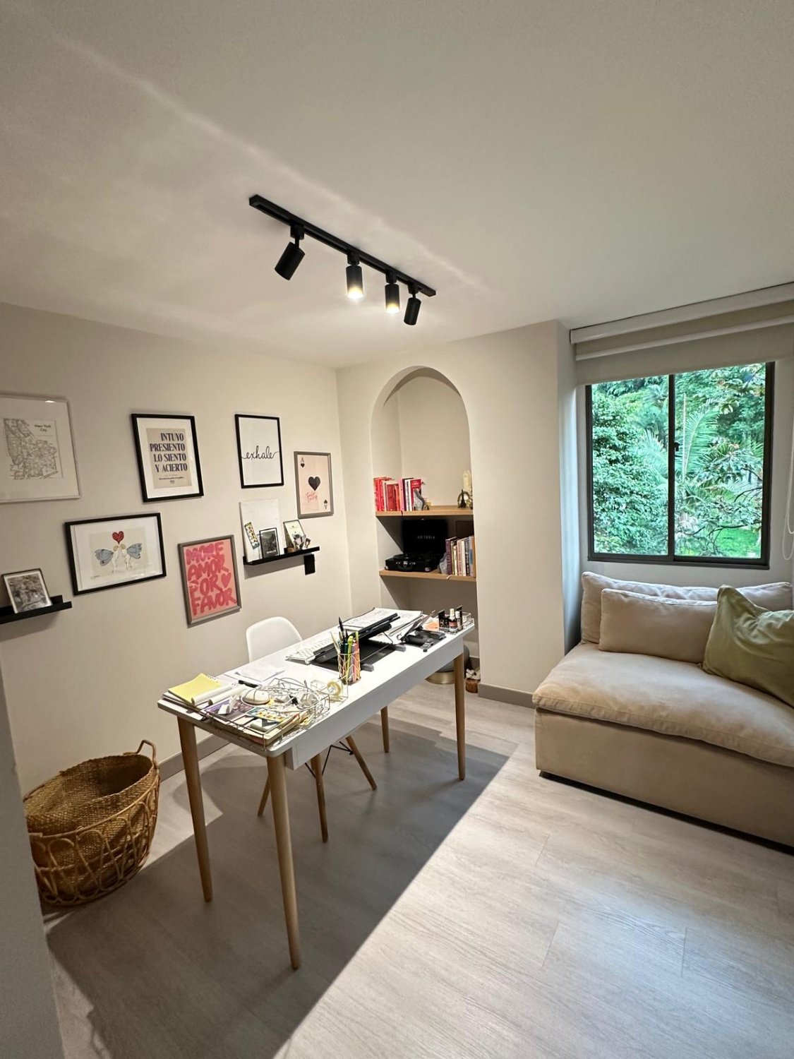 Elegancia y Confort en El Poblado - Image 11