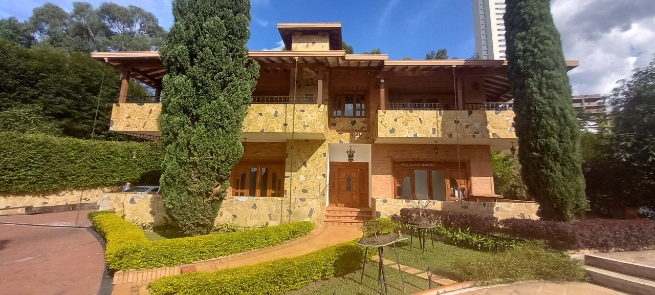 Exclusiva casa en Sabaneta con piscina privada  - Image 3