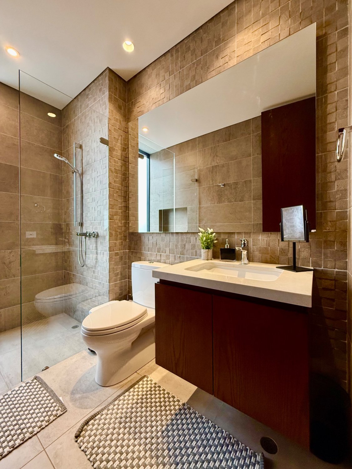 Apartamento en Los Rosales  - Image 12