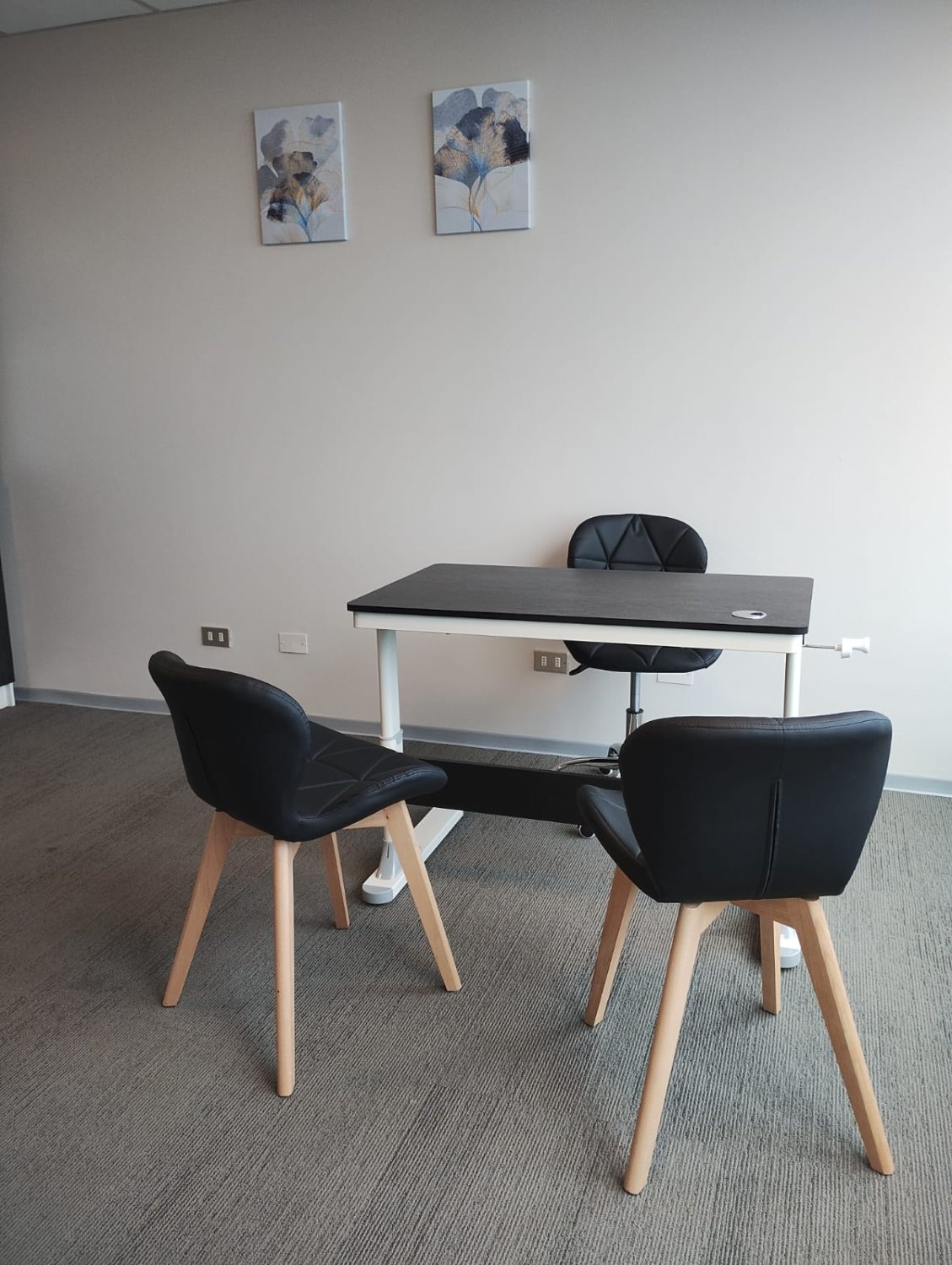 Oficina amoblada frente a Plaza de Armas - Edificio Los Héroes - Image 4