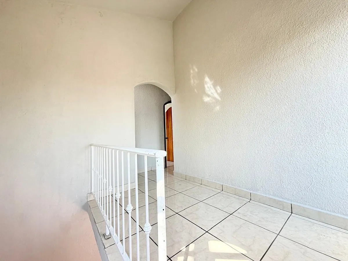 Casa Moderna en Villa Las Flores - Image 6