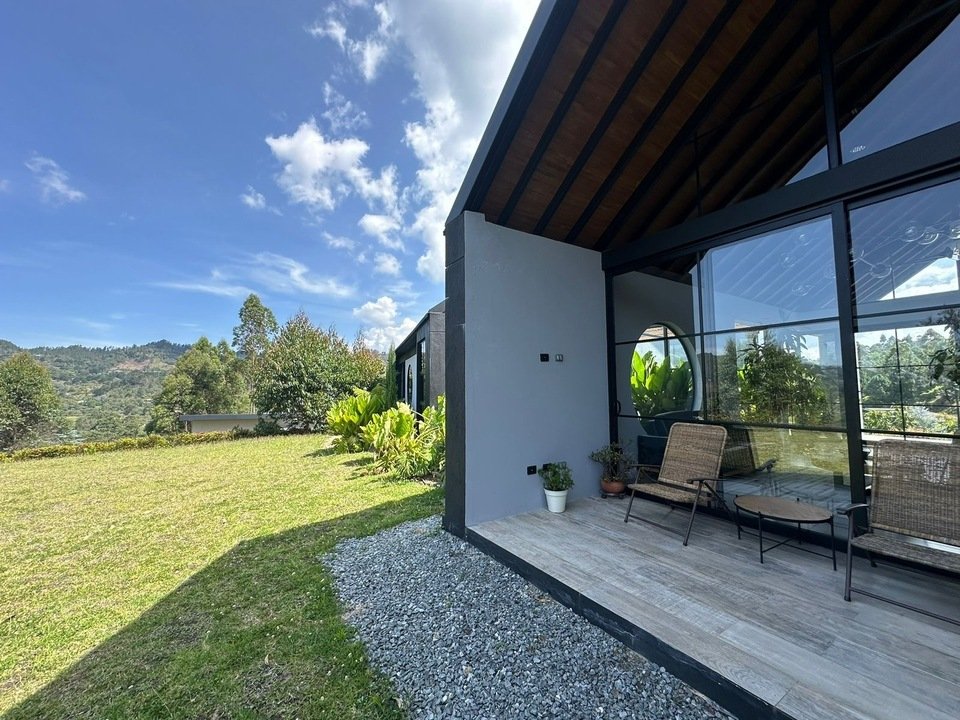 Hermosa casa recién construida Disponible en Venta en El retiro   — 6