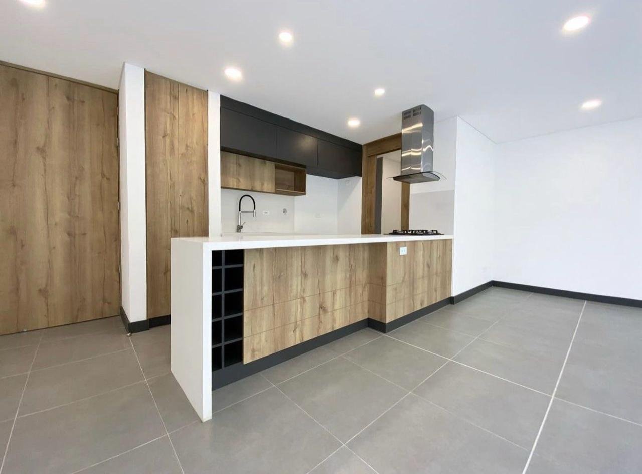 Se vende Apartamento en Laureles  - Image 2