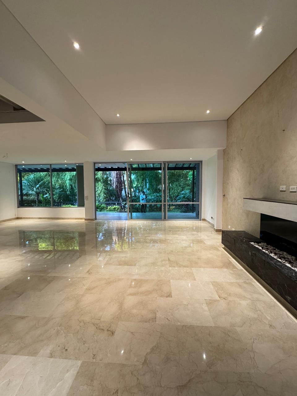 Exclusiva Casa Campestre ubicada en Envigadi en Renta tradicional y venta  - Image 14