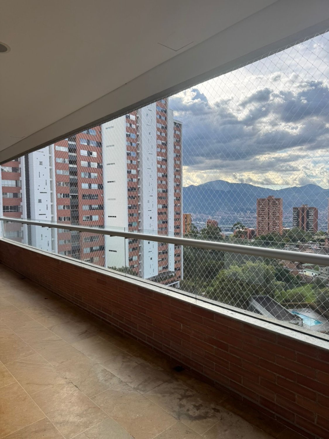 Gran Apartamento en Renta y venta en el poblado (La calera)  — 20