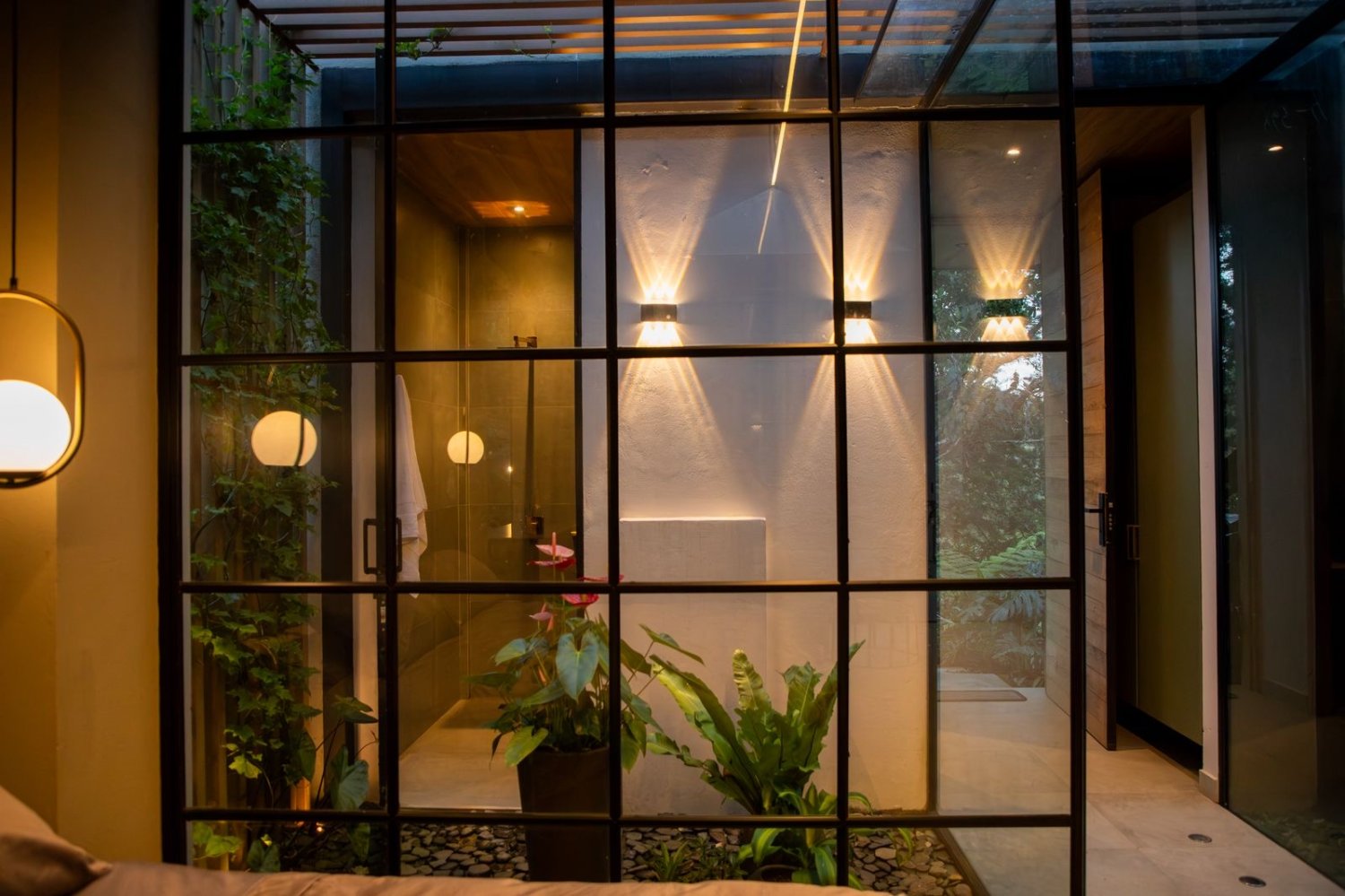 Cabaña rodeada de naturaleza  - Image 10