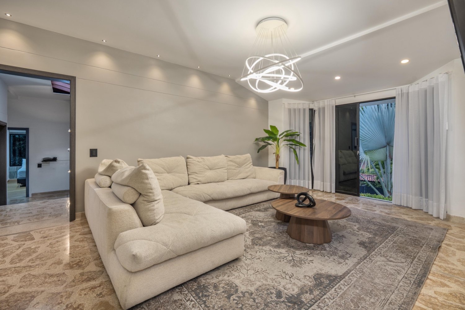 Exclusiva Villa en el sector de San Lucas para rentas Cortas (Grupos) - Image 19