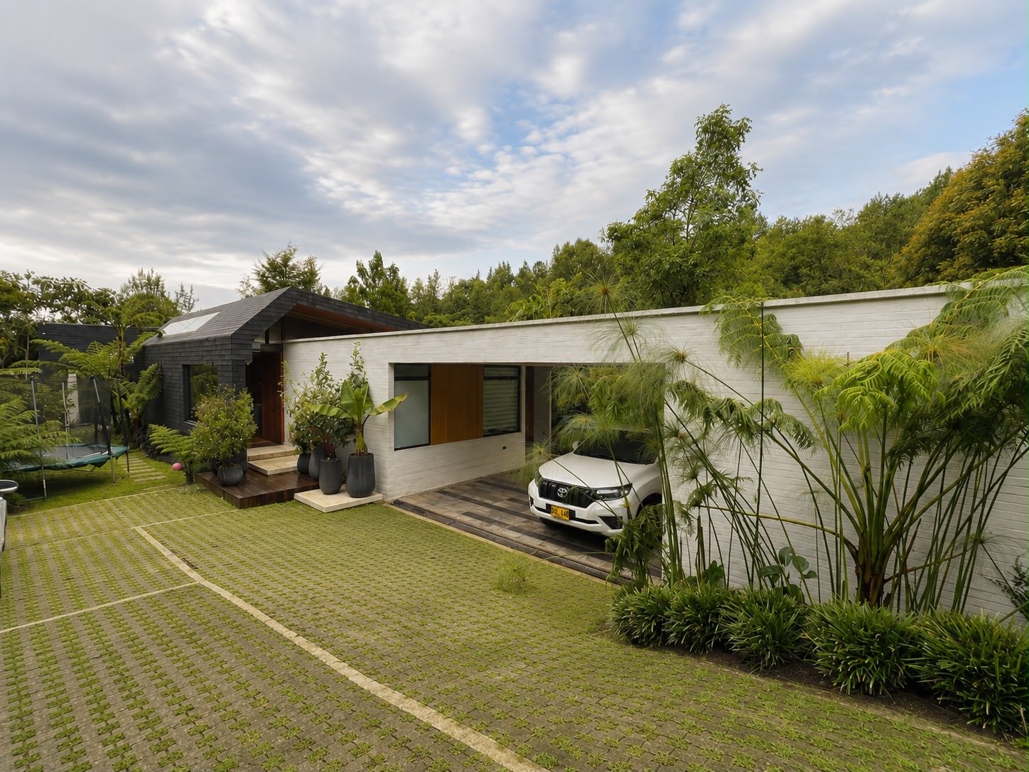 Hermosa Casa campestre en Renta Amoblada en las palmas  — 1