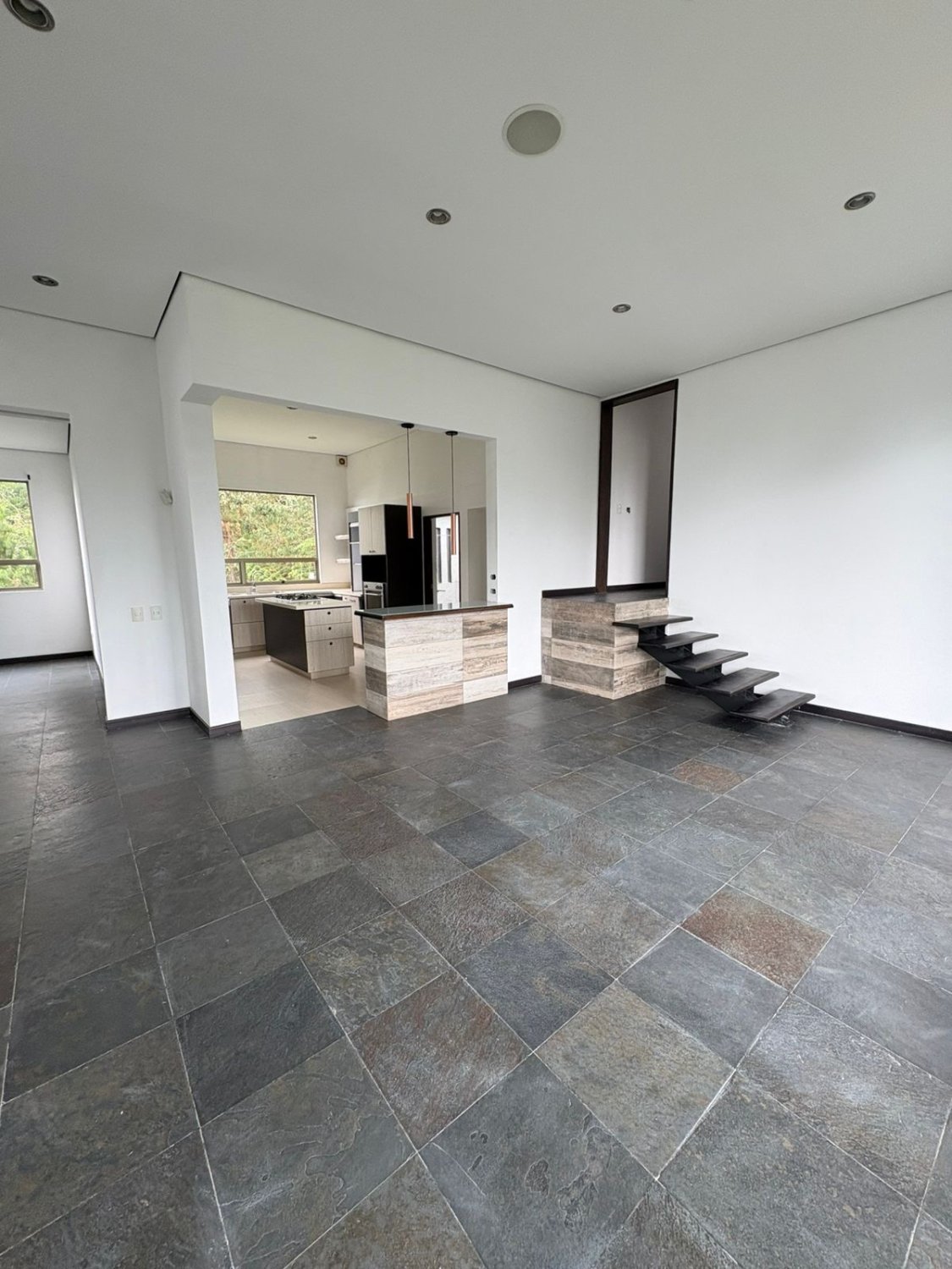 Exclusiva Casa en Renta y Venta en las palmas  - Image 25