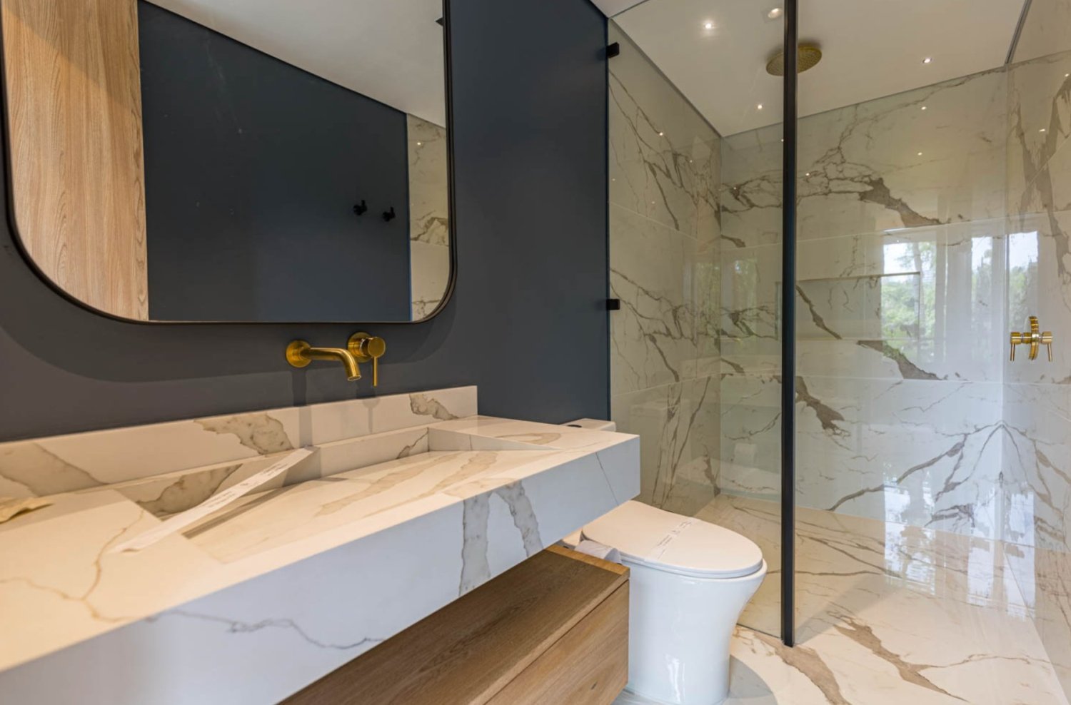 Penthouse for Short-Term Rental – PH Lleras