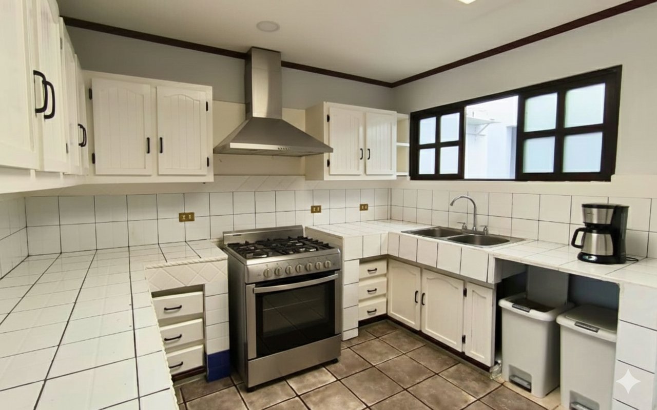 Alquiler de Casa en Guayabos de Curridabat - Image 2