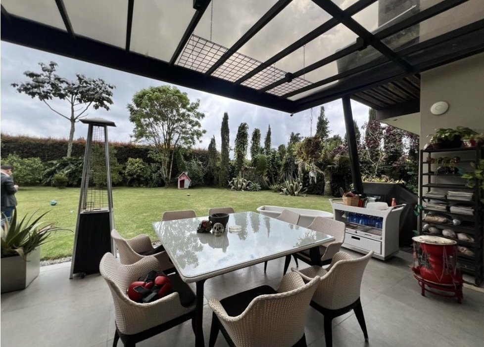 Gran Casa Campestre Disponible en Venta  — 8