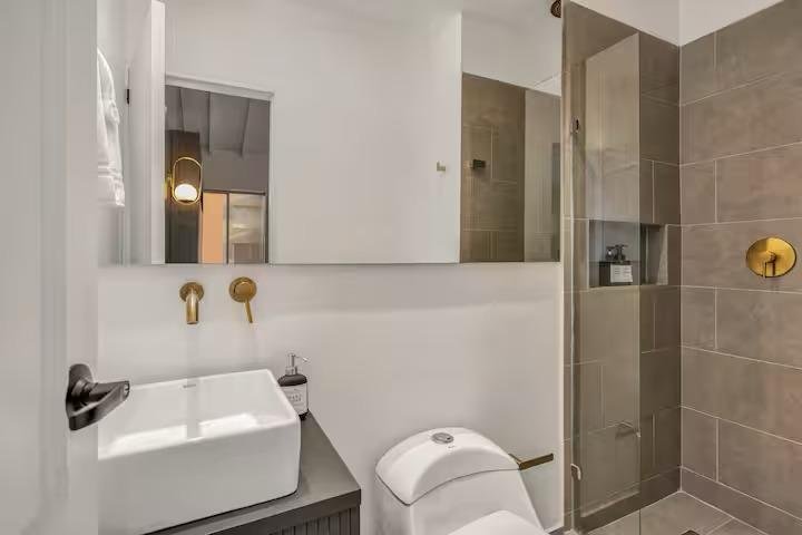 Luxury Apartment for Short-Term Rental – Caracolí 401, Provenza - 17