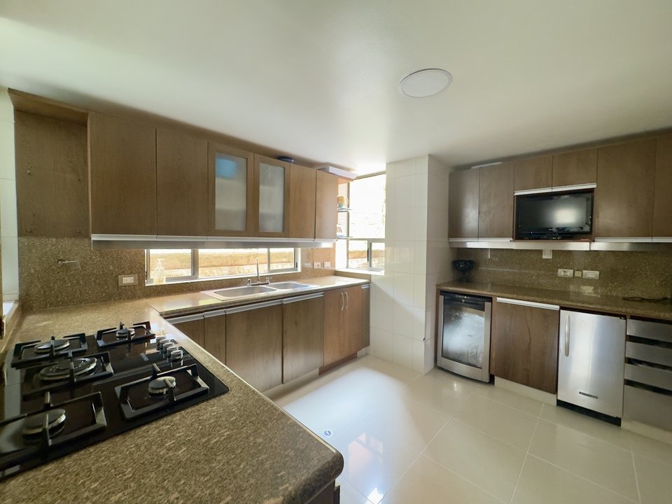 Gran casa En envigado en venta con amplia zona verde  — 8