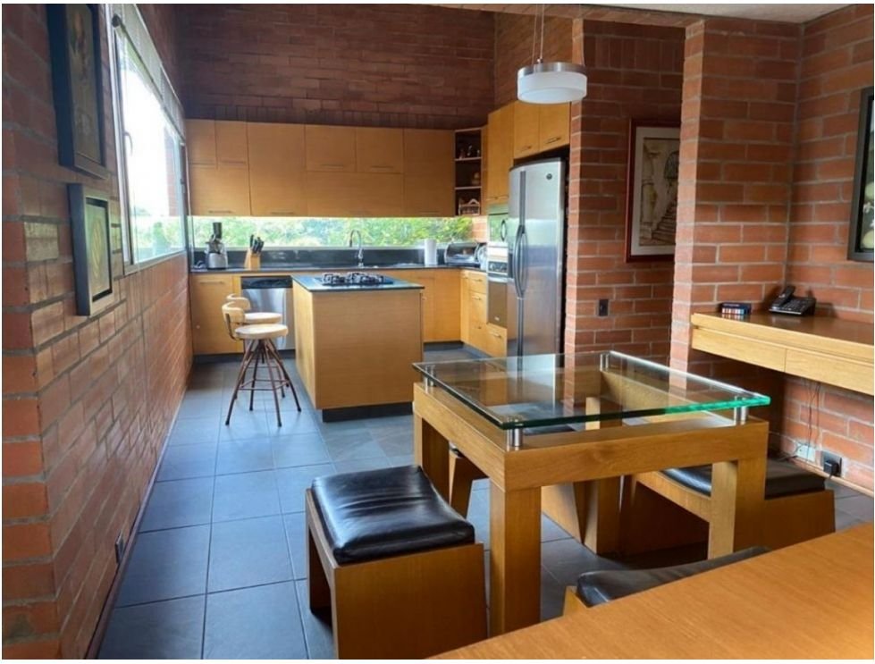 Gran Propiedad en Venta en el Alto de las palmas Disponible en Venta  — 7
