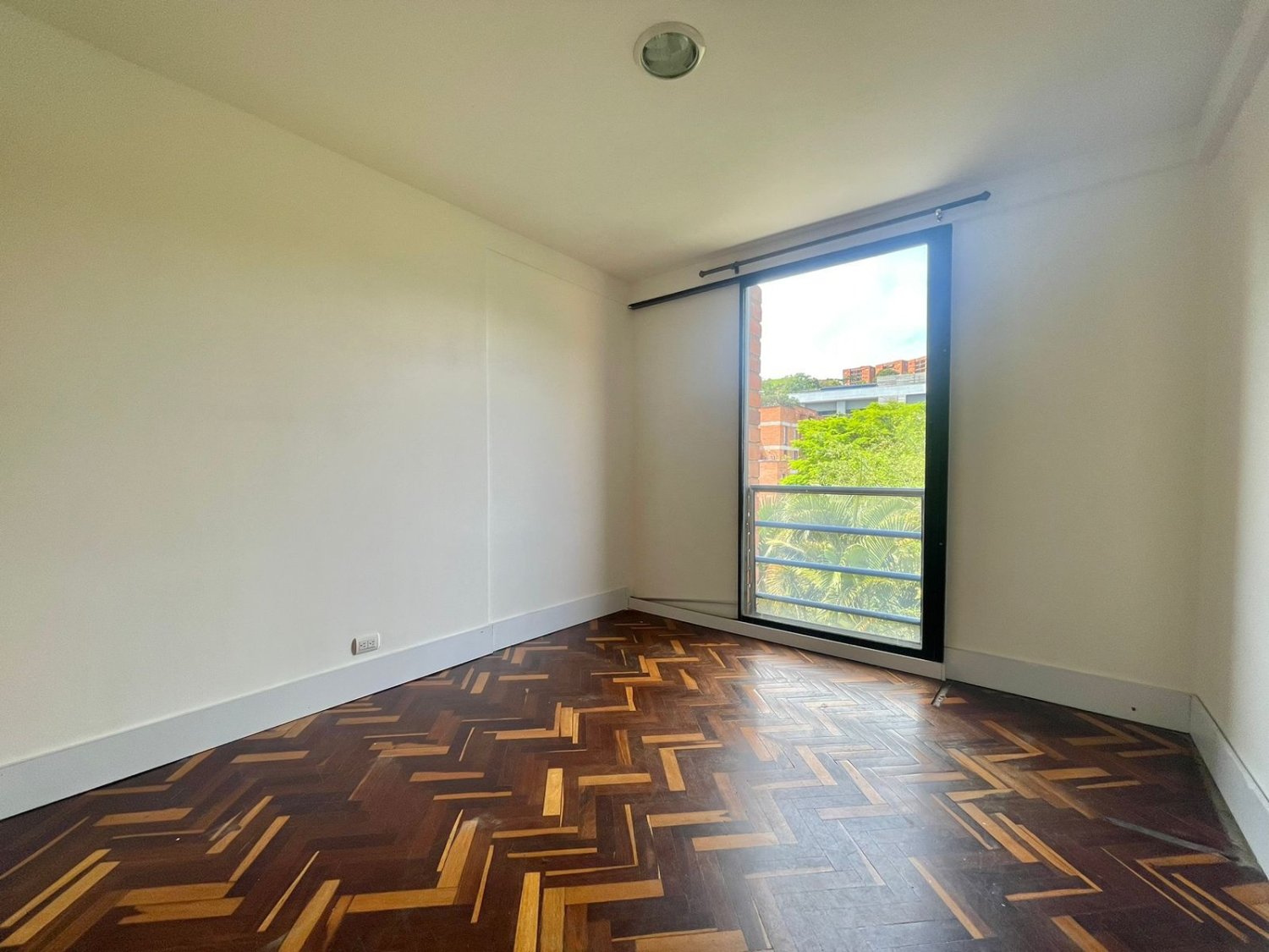  Apartamento en Loma del Escobero - Image 6