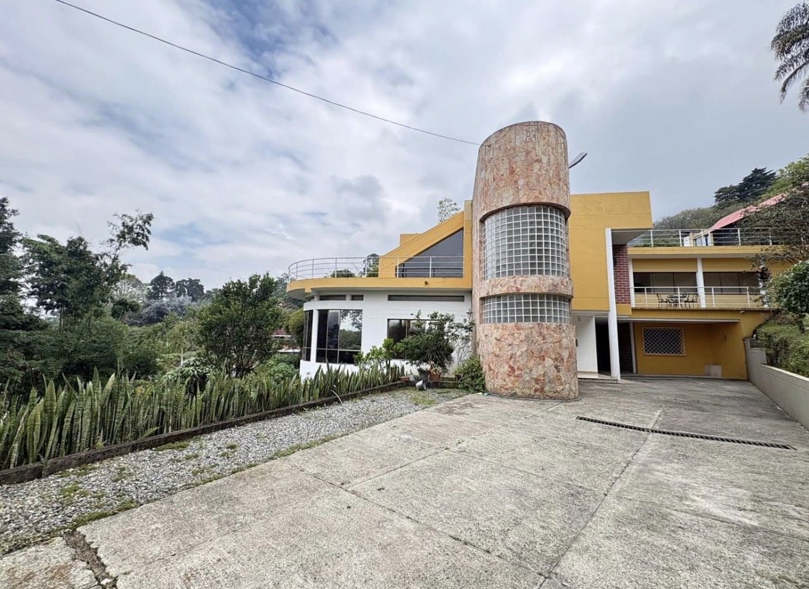Exclusiva casa amoblada en Venta y Renta en Envigado (Independiente)  — 2
