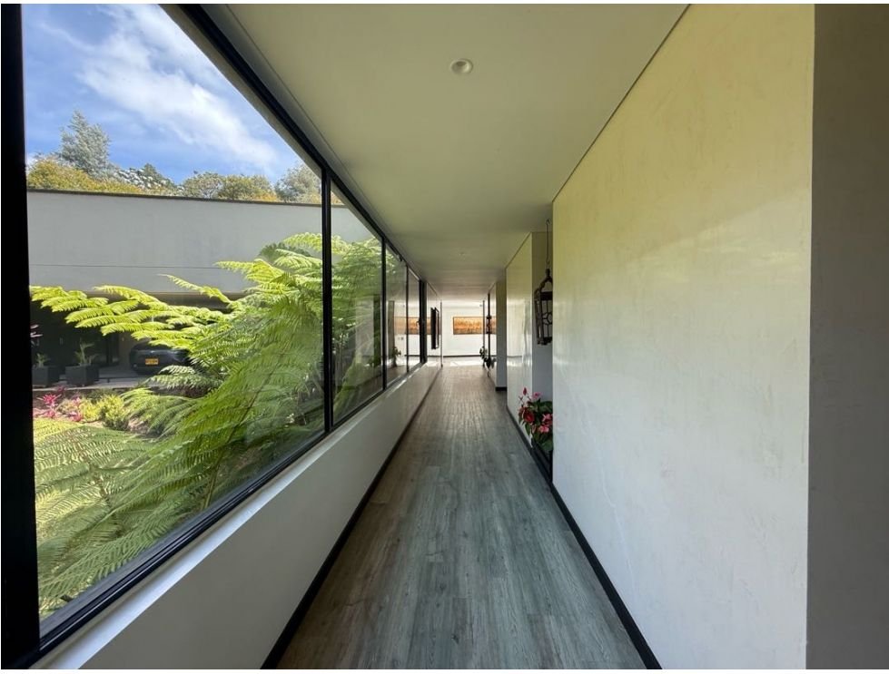 Exclusiva Casa en Renta y Venta en el Alto de las palmas . — 17