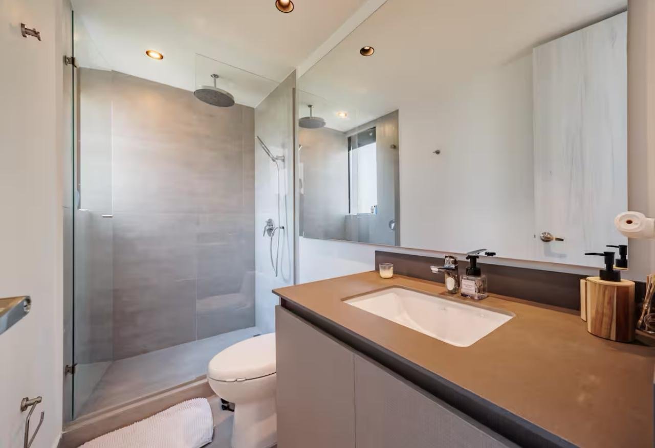 Moderno apartamento en el poblado  - Image 9